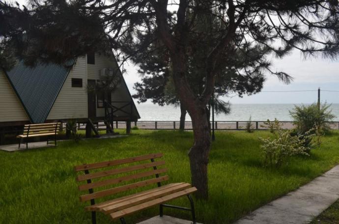 Kyalasur Hotel 苏呼米 外观 照片